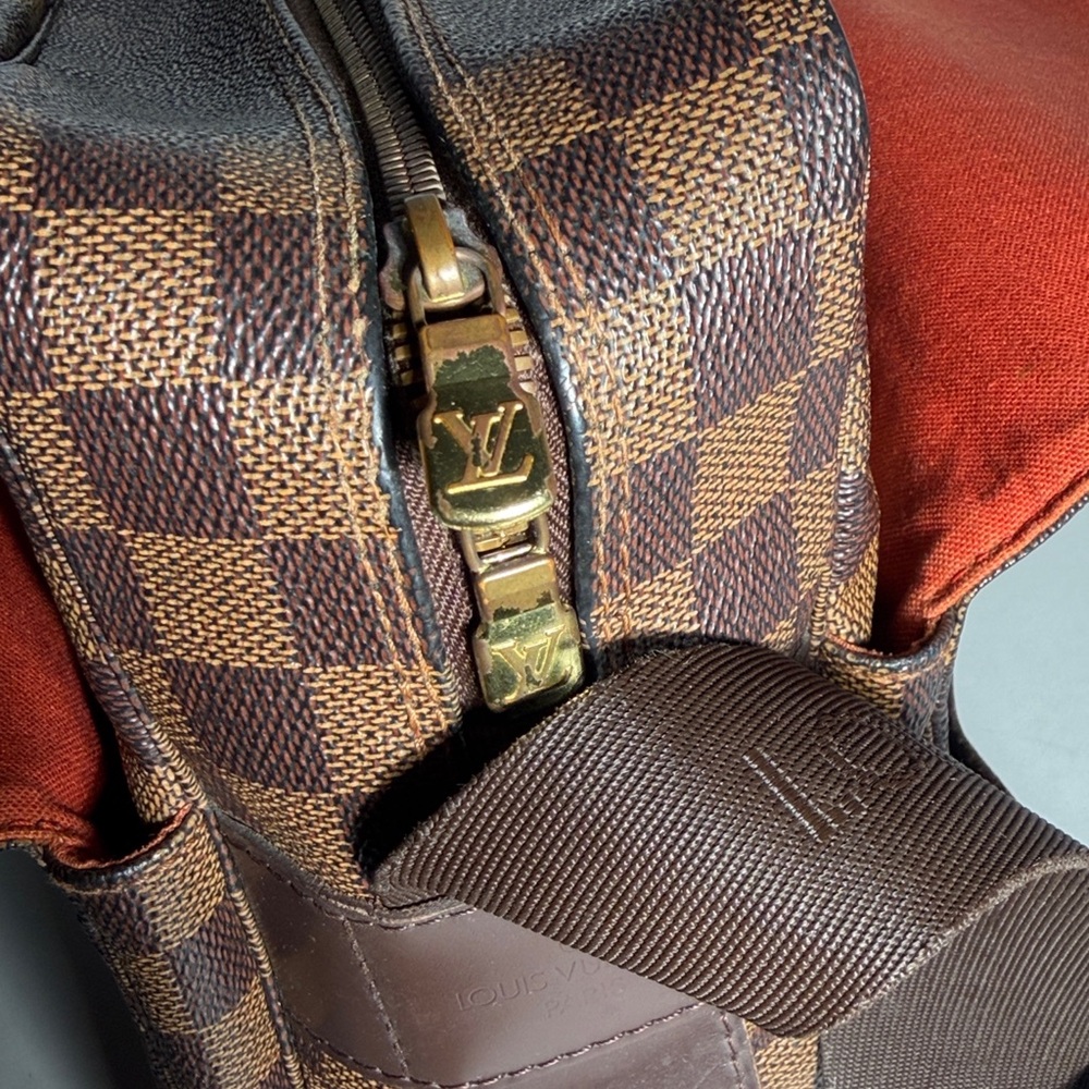 Pre-Love Louis Vuitton Damier Brown Checkered unisex Crossbody Bag - Picture 13 of 16